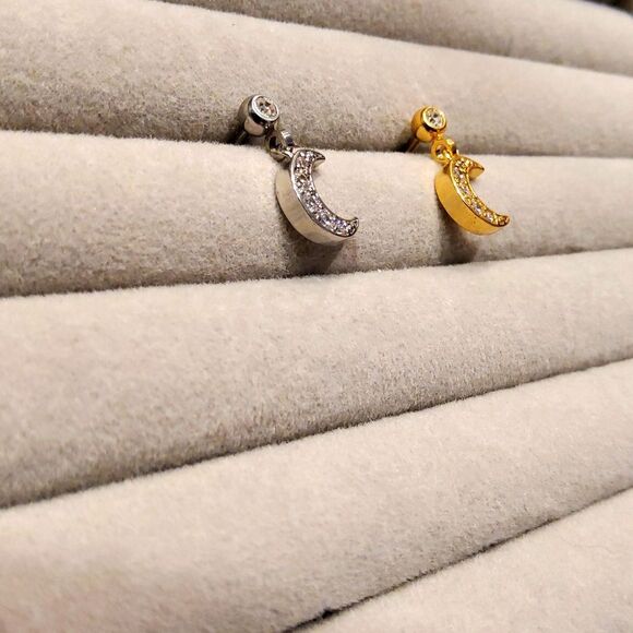 Dangling Moon design Body Jewelry - Picture 3 of 3